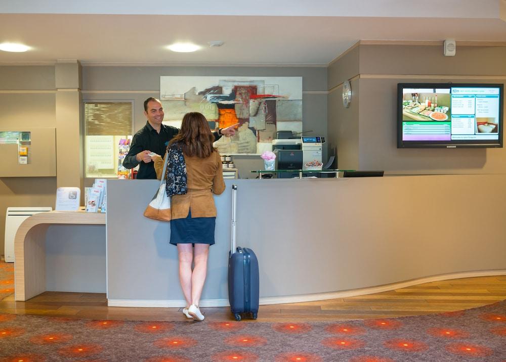 Brit Rennes St Grégoire – Le Villeneuve Hotel Saint-Grégoire