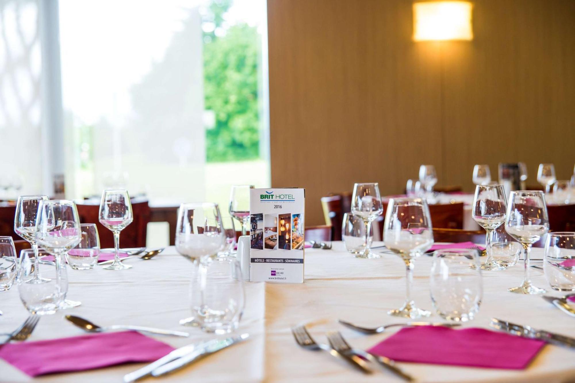 Brit Rennes St Grégoire – Le Villeneuve Hotel