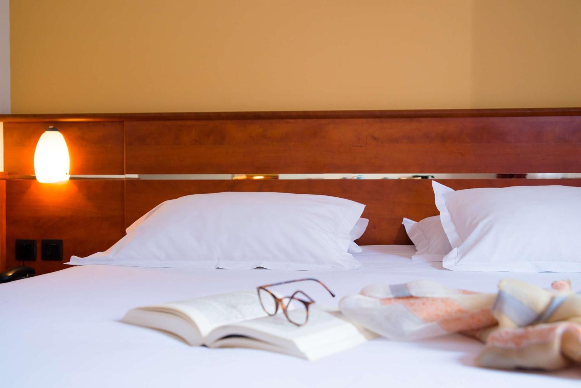 Brit Rennes St Grégoire – Le Villeneuve Hotel